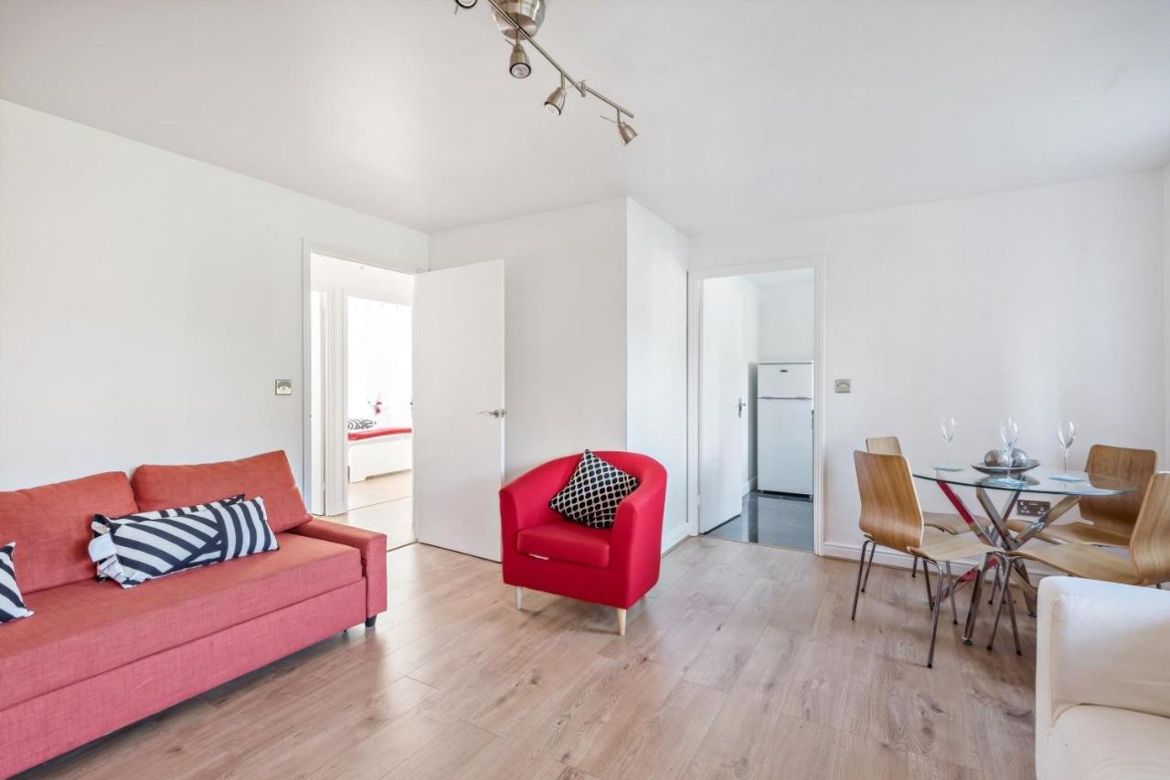 לונדון 2 Bed Flat, Dedicated Workspace, Parking, 4Ktv מראה חיצוני תמונה